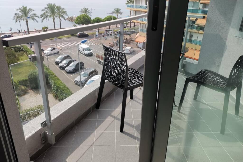 Appartement 6 Personnes Face A La Mer Cagnes-sur-Mer Exterior foto